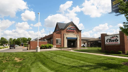 Front View of Lawrence, Kansas Club Car Wash