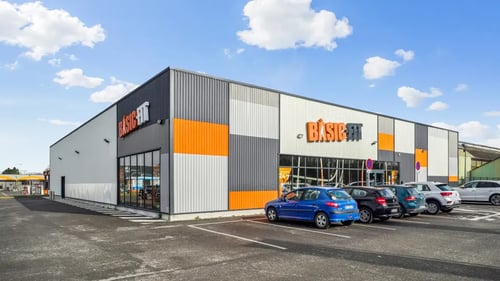 Basic-Fit Denain ZAC des Pierres Blanches 24/7 - front club outside
