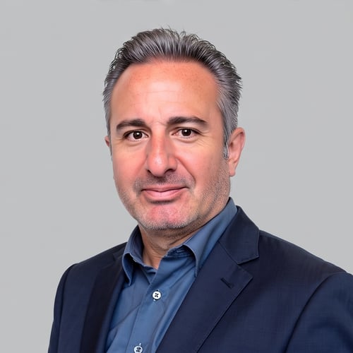 Headshot of Ryan Woodman, a wealth advisor at Chase