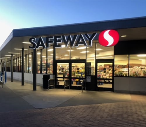 Safeway store front image