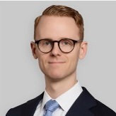 Andrew Burns Headshot Image