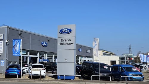 Evans Halshaw Ford Cardiff Exterior Front of Showroom