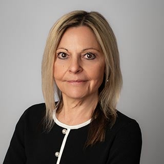 Carla Sasso headshot.