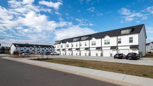 Exterior view of Arrowood Farms in Clarksville, TN 37042