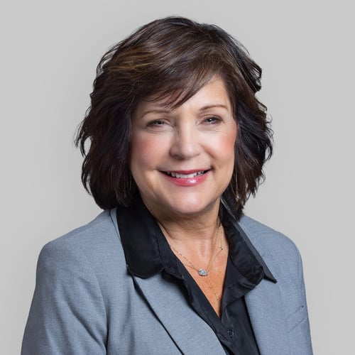 Headshot of Christine Potterton, a wealth advisor at Chase
