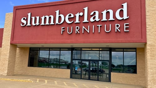 Slumberland Furniture storefront in Marshalltown, Iowa