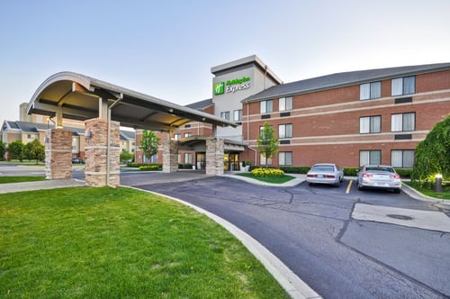 Enjoy Your Stay At Holiday Inn Express Romulus/Detroit Hotel