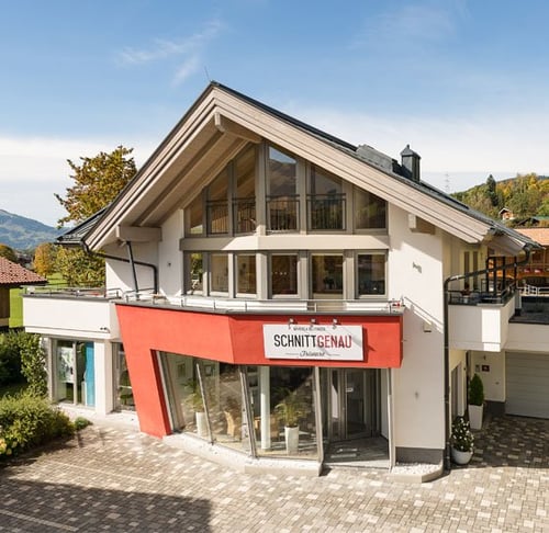 Schnittgenau Friseure - Manuela Deutinger 5761 Maria Alm am Steinernen Meer Außenansicht