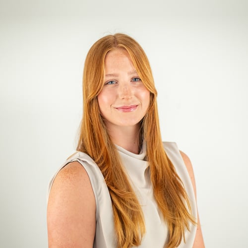 Cassidy Leonard Headshot Image