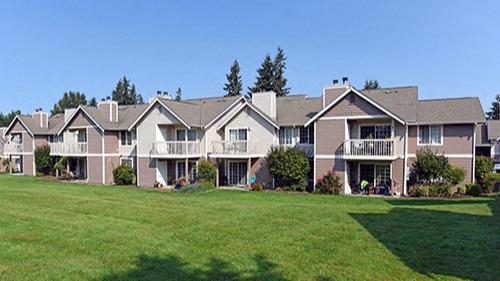 Green Outdoors at Canterbury Apartments, Puyallup, WA, 98373