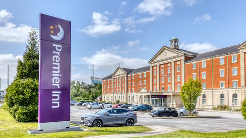 Premier Inn Manchester Trafford Centre West exterior