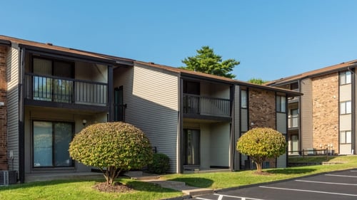 Whisper Hollow Apartments in Maryland Heights, MO