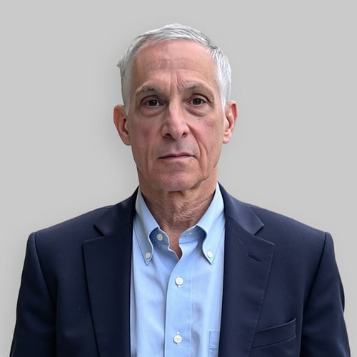 Headshot of Robert B. Greenwald, a wealth advisor at Chase