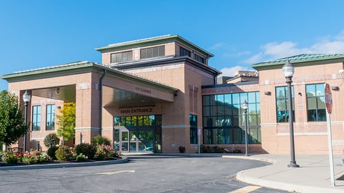 Exterior image of Rochester Regional Health United Memorial Medical Center in Batavia, NY which houses the pharmacy