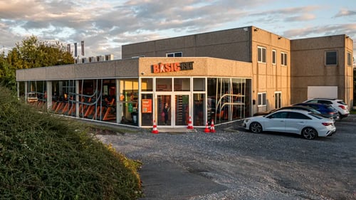 Basic-Fit Dinant Tienne de l’Europe 24/7 - front club outside