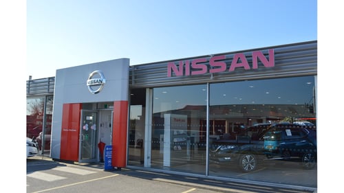 nissan dealers near me