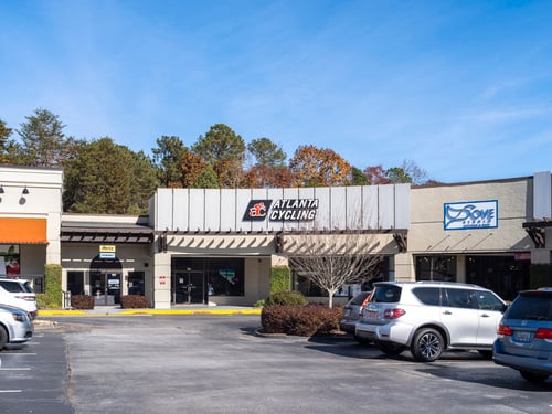 Retail space for lease in Roswell, Georgia, Atlanta Cycling