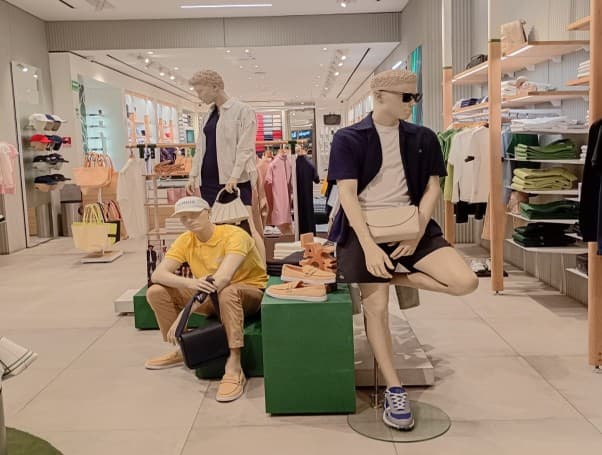 Overall View - In-Store