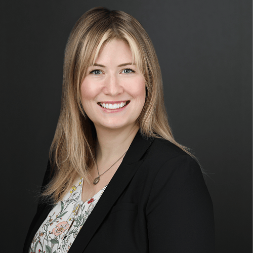 Headshot of Lindsey Manchester