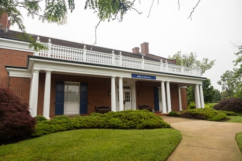 Exterior photo of ACNB Bank - Taneytown.