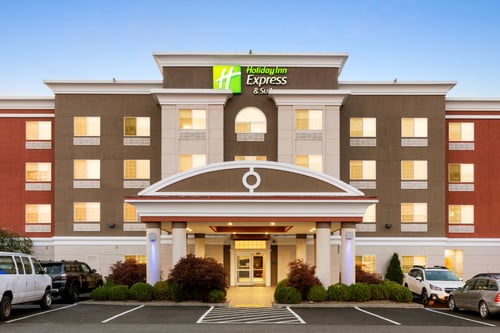 Welcome to Holiday Inn Express & Suites Klamath Falls Central.
