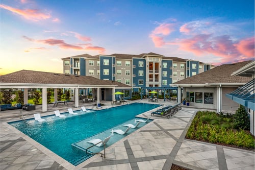Resort-Style Swimming Pool with Soaking & Tanning Ledges
