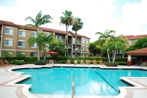 Siesta Pointe, Hialeah, FL