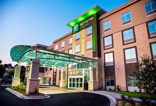 Holiday Inn & Suites Savannah Hilton Head International Airport