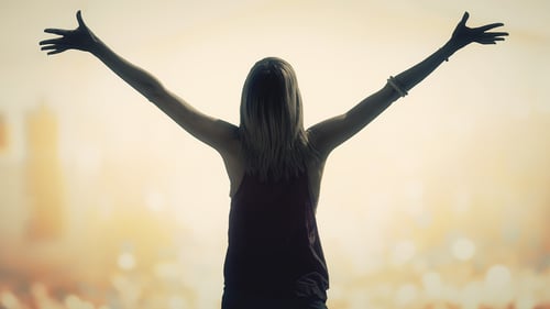 Concert woman at South Shore Room in Harrah’s Lake Tahoe.