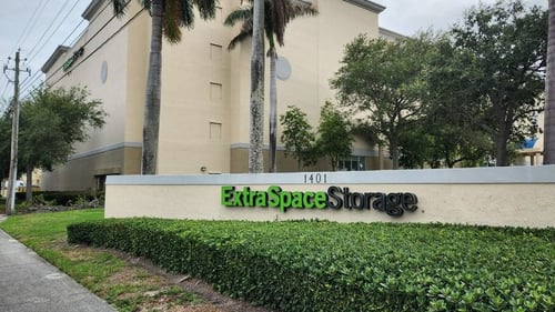 Extra Space Storage