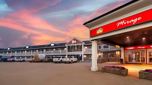 Exterior of the Best Western Plus Mirage Hotel & Resort