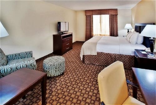 Guest Room - Not guaranteed as pictured
