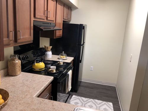 Stonebrook Townhomes - Kitchen