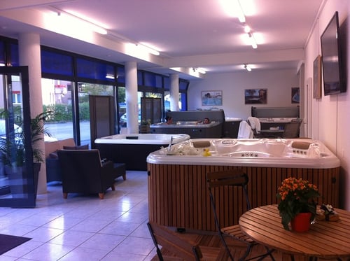 Showroom mit Probebaden