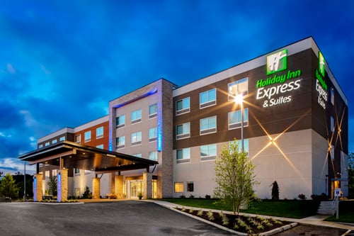 Holiday Inn Express & Suites Located in Ohio's Wine Country