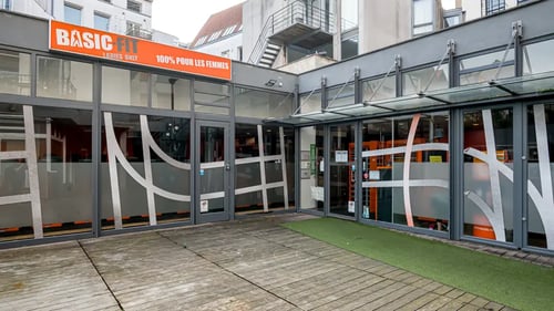 Basic-Fit Brussels Rue Antoine Dansaert Ladies - front club outside