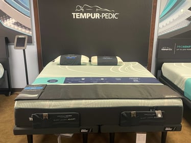 Decorah Slumberland Furniture Tempur-Pedic mattress