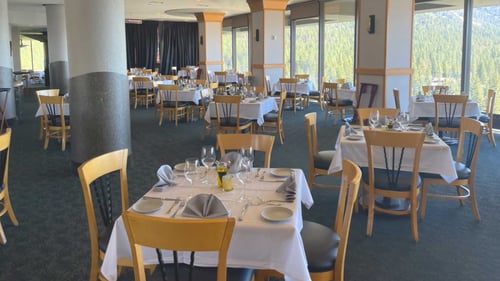 Sapori Italian Kitchen logo. Authentic Italian dishes pulled straight from the Carano family recipe book are given a modern twist by Chef Ivano Centemeri, the longtime chef of La Strada at Eldorado Resort Casino in Reno. Indulge in classic Italian dishes with a twist. Located on the 18th floor of Harrah’s Lake Tahoe, modern Italian decor and spectacular views of the Sierra Nevada mountains accompany house-made pastas, tableside tiramisu, and perfect pizzas. Delizioso!