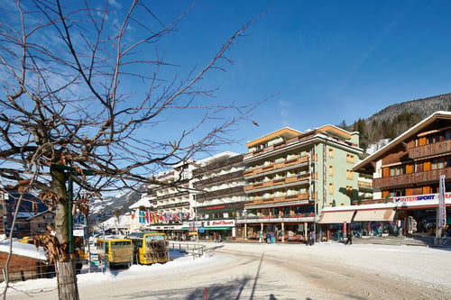 Aussenaufnahme Winter Central Hotel Wolter Grindelwald