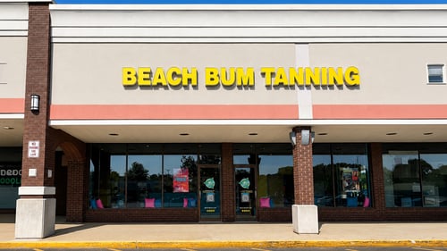 Beach Bum store front in Holmdel, NJ