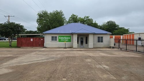 Extra Space Storage