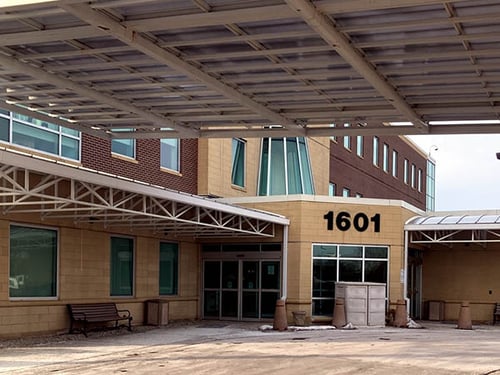 Exterior photo of the building for AudioNova hearing clinic in Anderson, IN