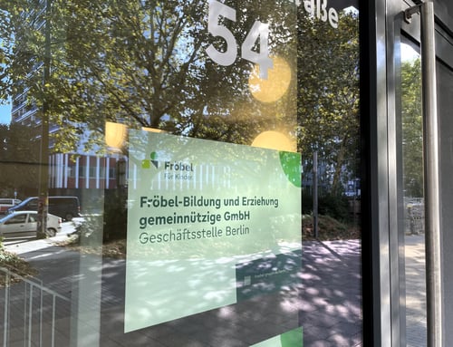 Fröbel Berlin, Fröbel Bildung und Erziehung gGmbH (Geschäftsstelle Region Berlin), © 2024 Fröbel. Alle Rechte vorbehalten.