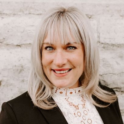 Headshot of Valerie Gibb.