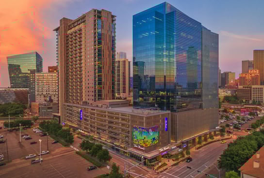 Exterior of Security National Bank of Texas branch in Dallas, TX.