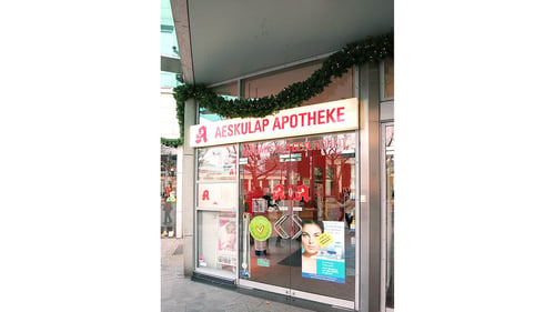 Aussenansicht der Aeskulap Apotheke