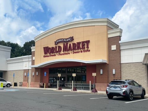 Retail space for lease in Manchester, CT