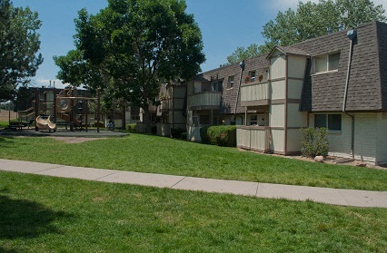 playground area and one of the buildings at Mountain Terrace, Westminster, CO 80031