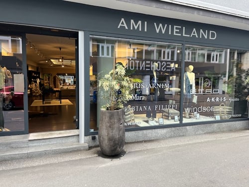 Hochwertige Damenmode in Basel - Ami Wieland Basel