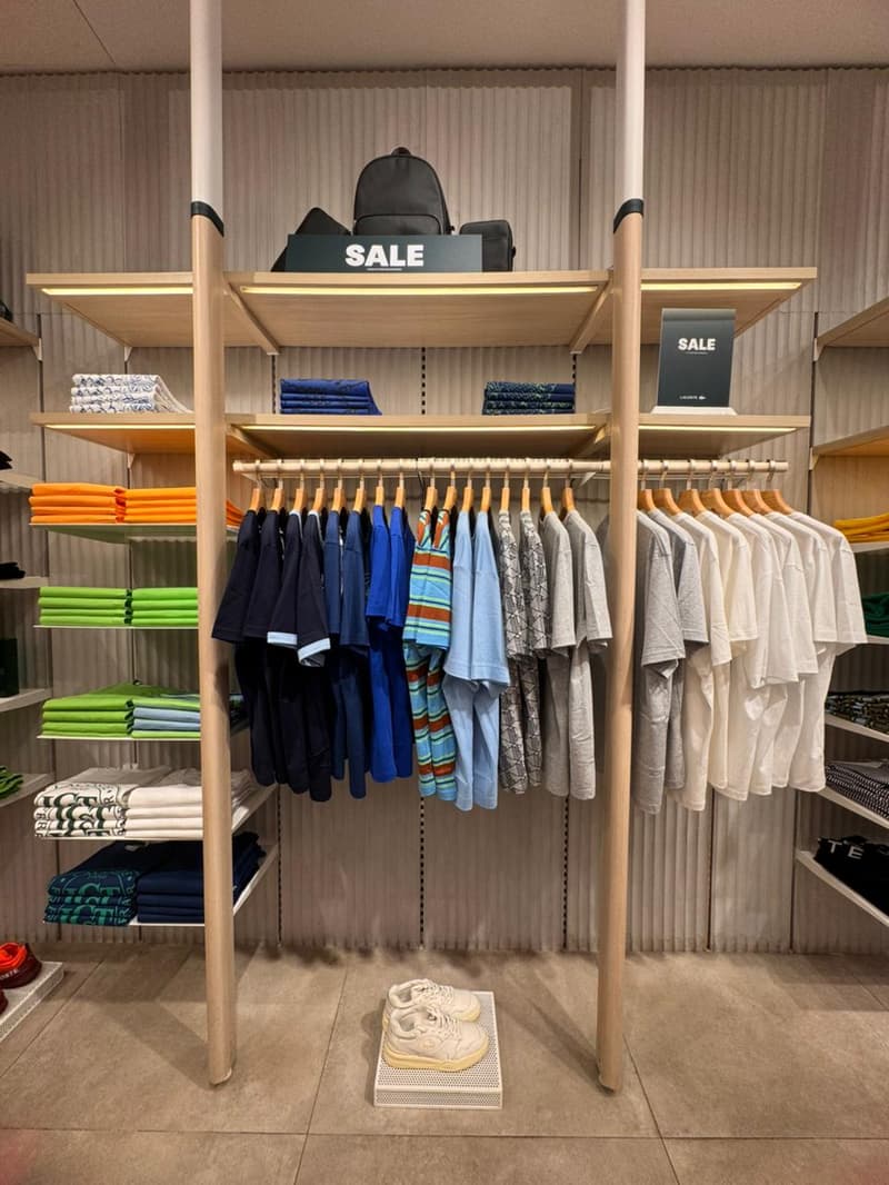 Close Up - Store